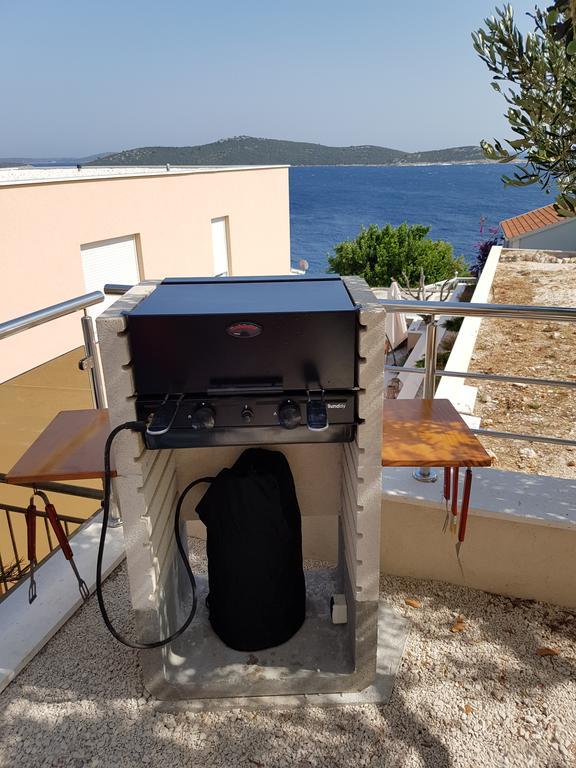 Villa Gina Sevid Bagian luar foto