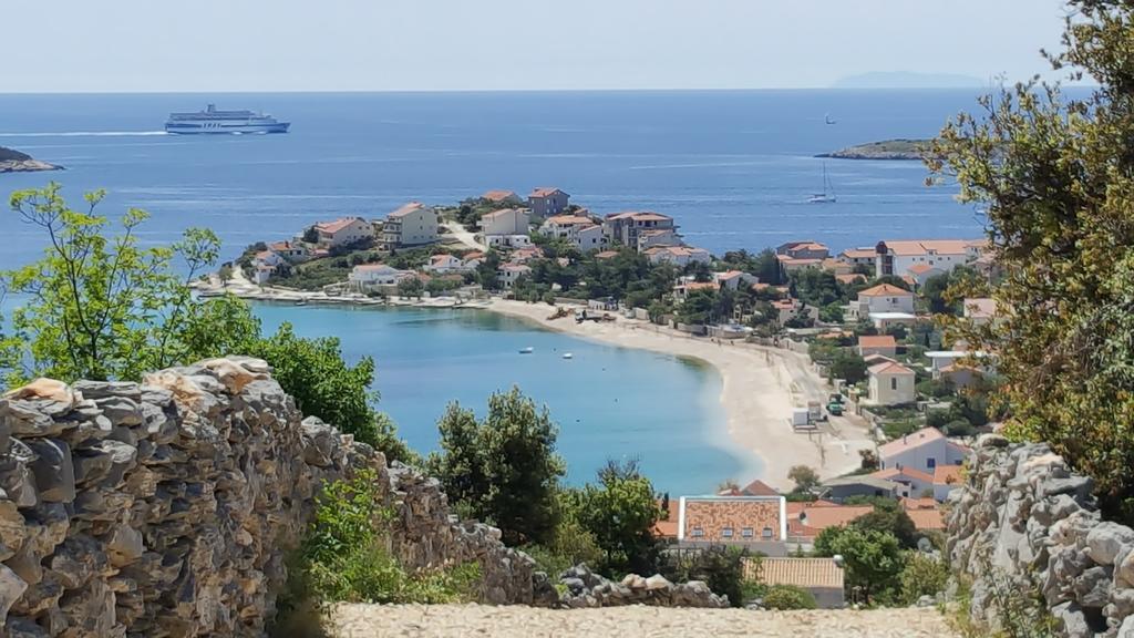 Villa Gina Sevid Bagian luar foto